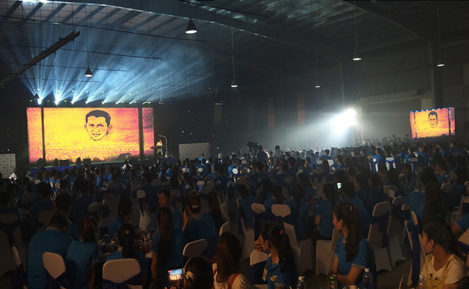 BIỂU DIỄN TRANH CÁT ĐỘNG: NGHỆ THUẬT KỂ CHUYỆN ĐỈNH CAO QUA NHỮNG HẠT CÁT